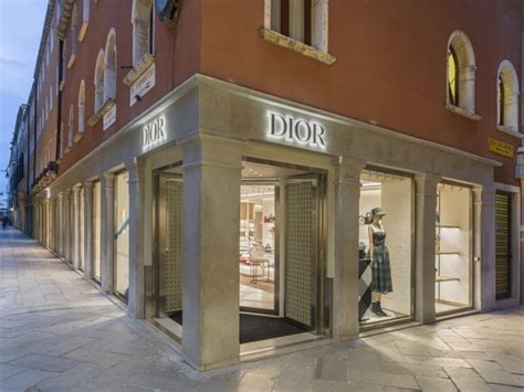 boutique dior venezia|DIOR .